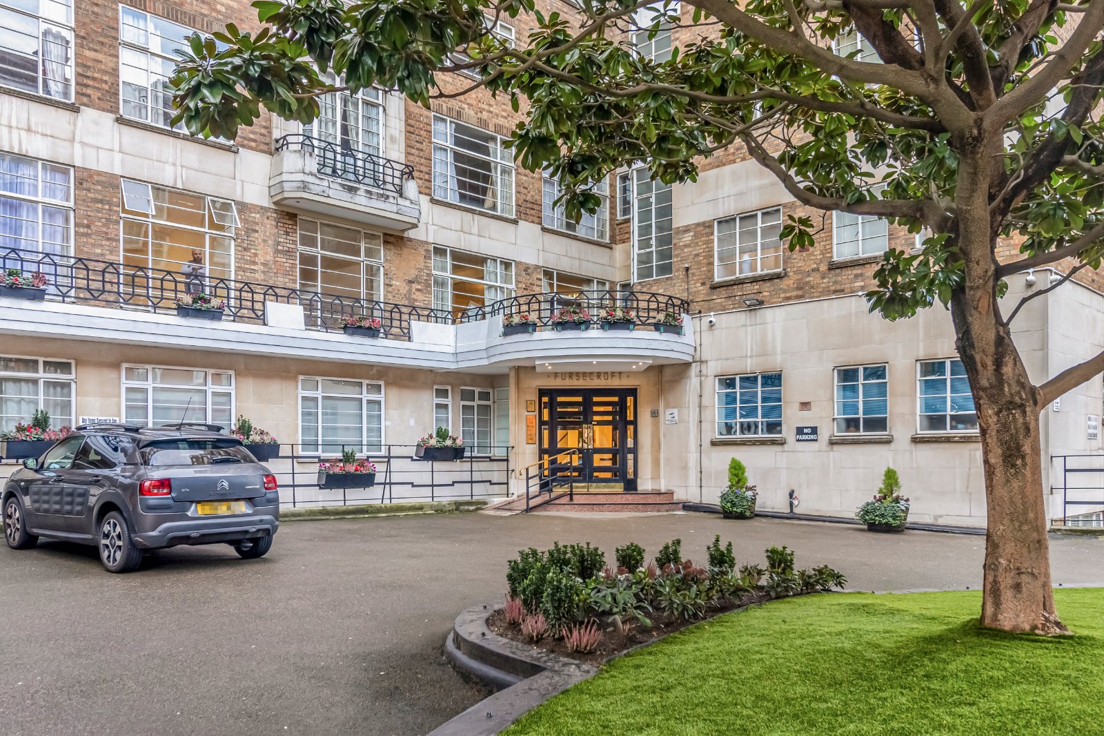 5 bedroom flat for sale 0
