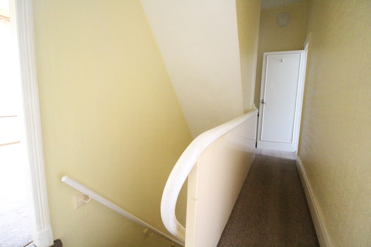 4 Bedrooms Terraced house for sale in Beaconsfield Street, Haslingden, Rossendale BB4