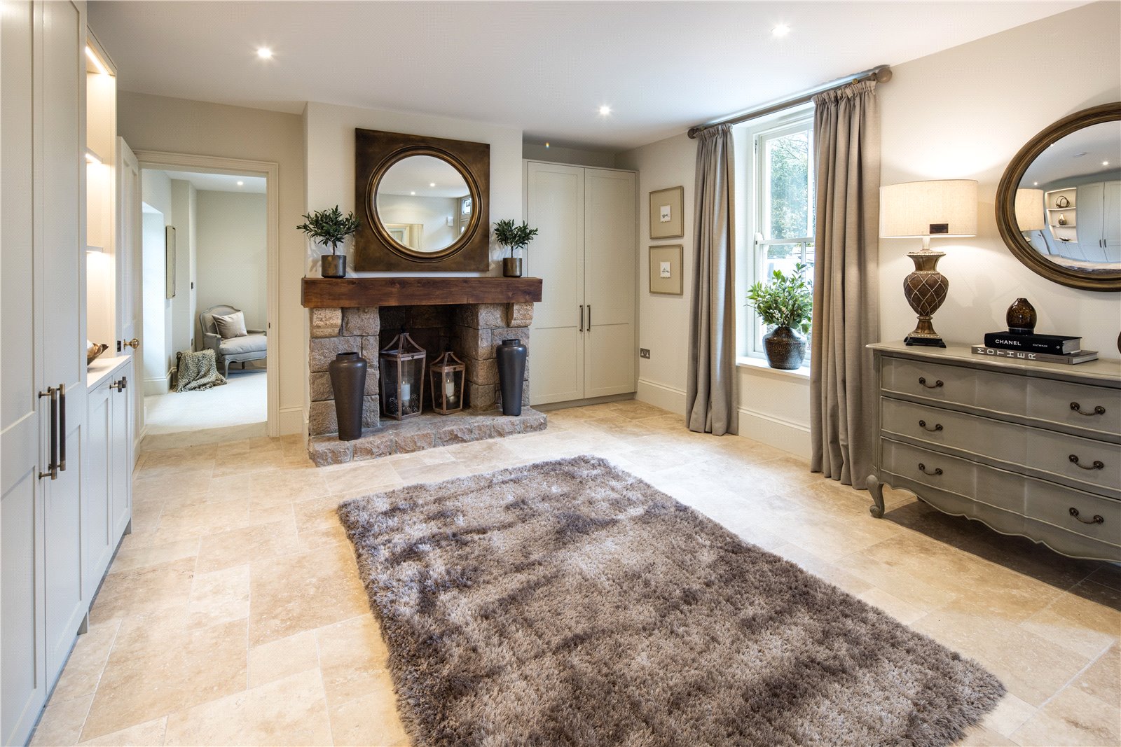 5 bedroom detached house for sale 0