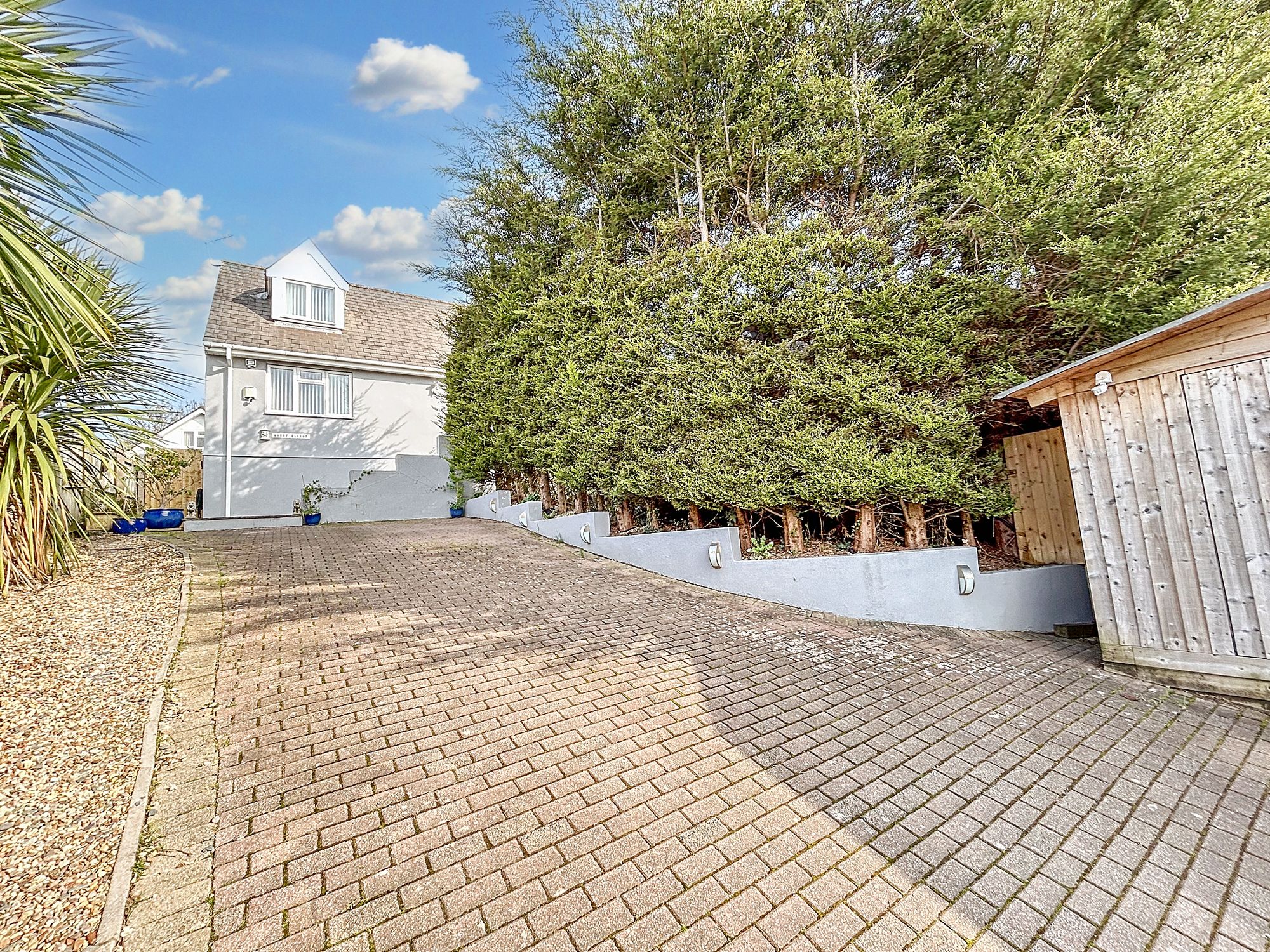 Photos of Cot Hill, Llanwern NP18 66850837 PrimeLocation