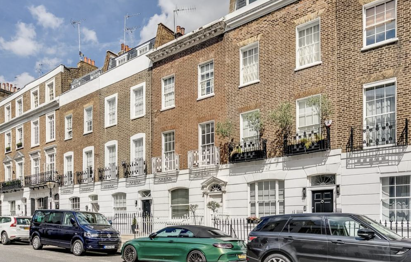 4 bedroom terraced house for sale in London