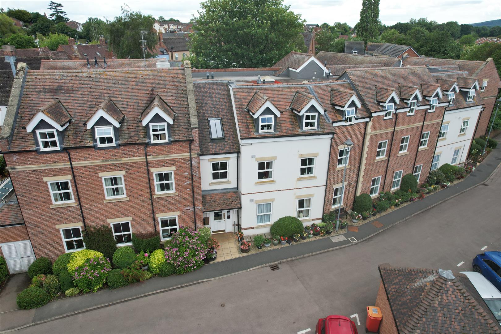 1-bed flat on 24, Stokes Mews, Newent, £105,000