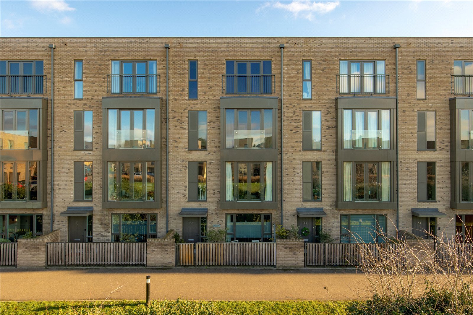 5 bedroom terraced house for sale 0