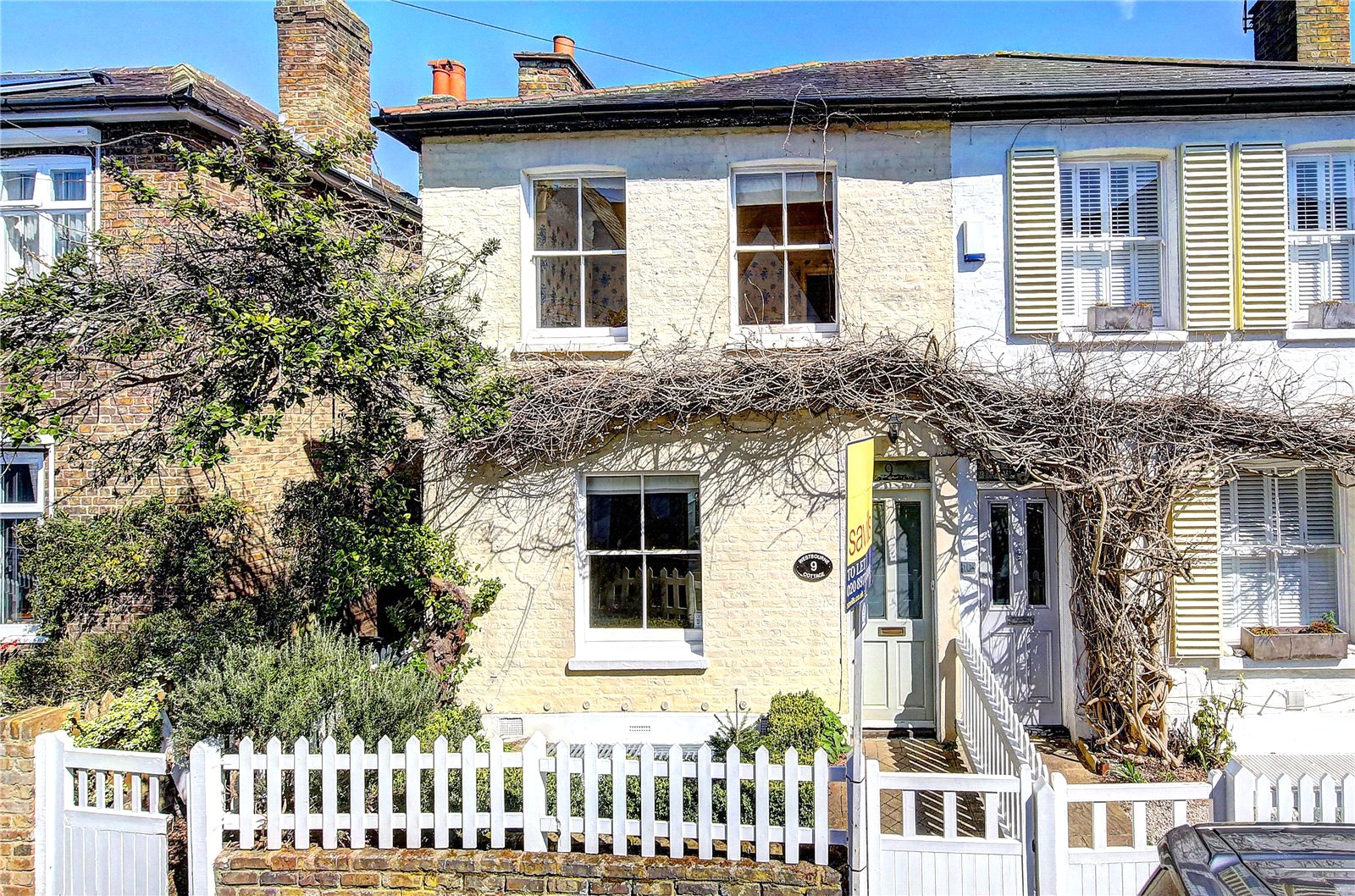 4 bedroom semi-detached house for sale 0