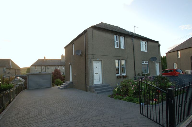Free property report 8 Welldale Street, Douglas, Lanark, ML11 0NS Chimnie