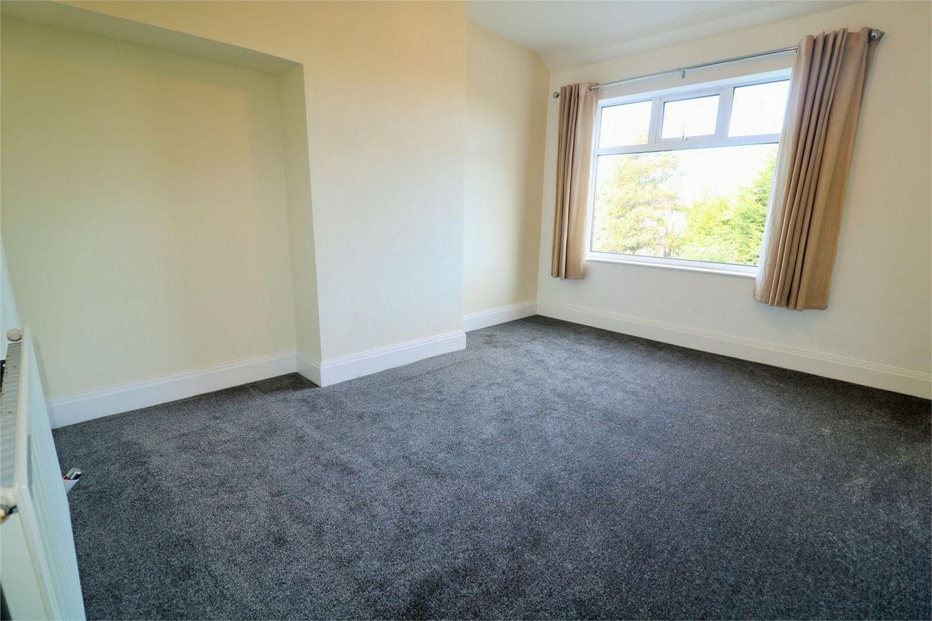 3 Bedrooms Semi-detached house to rent in 12 Broadway, Fulwood, Preston, Lancashire PR2