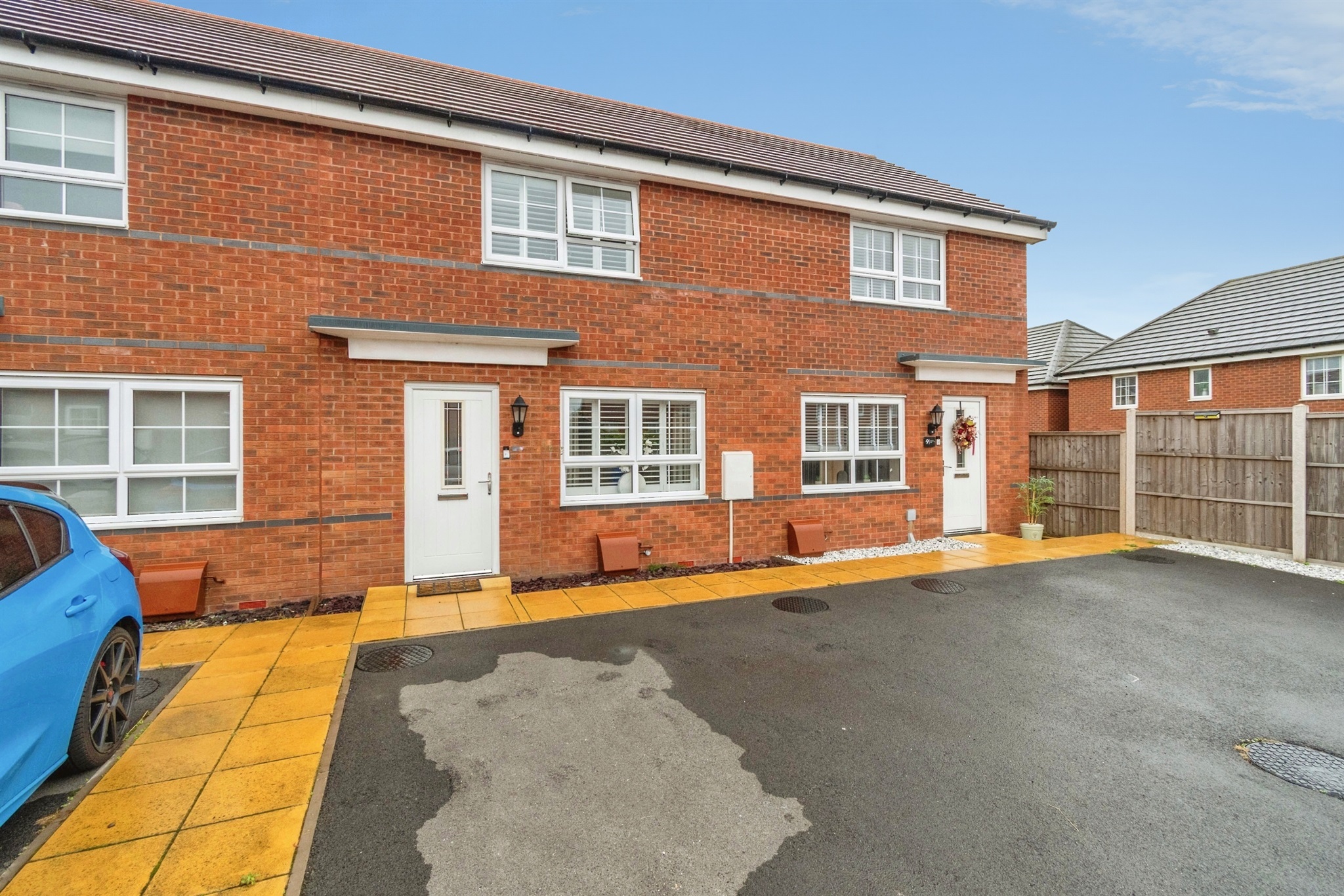 7, Dawes Way, Cannock photo 2
