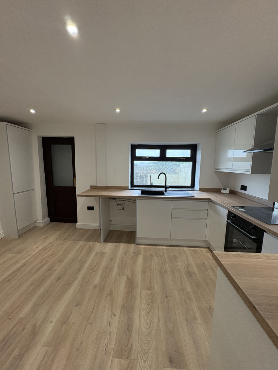 17, Moss Lane, Blackburn photo 4