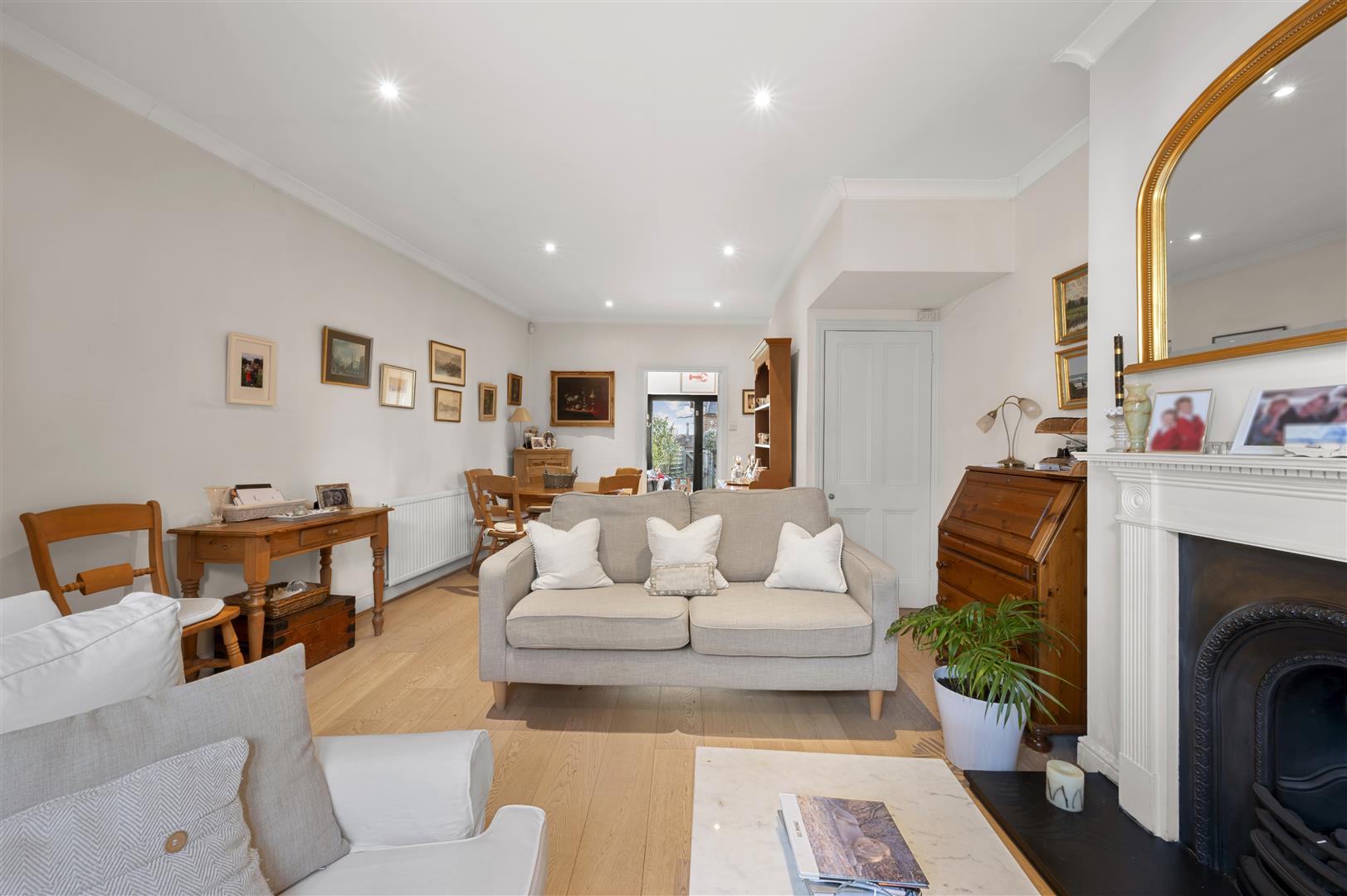 2 bedroom end terrace house for sale 0