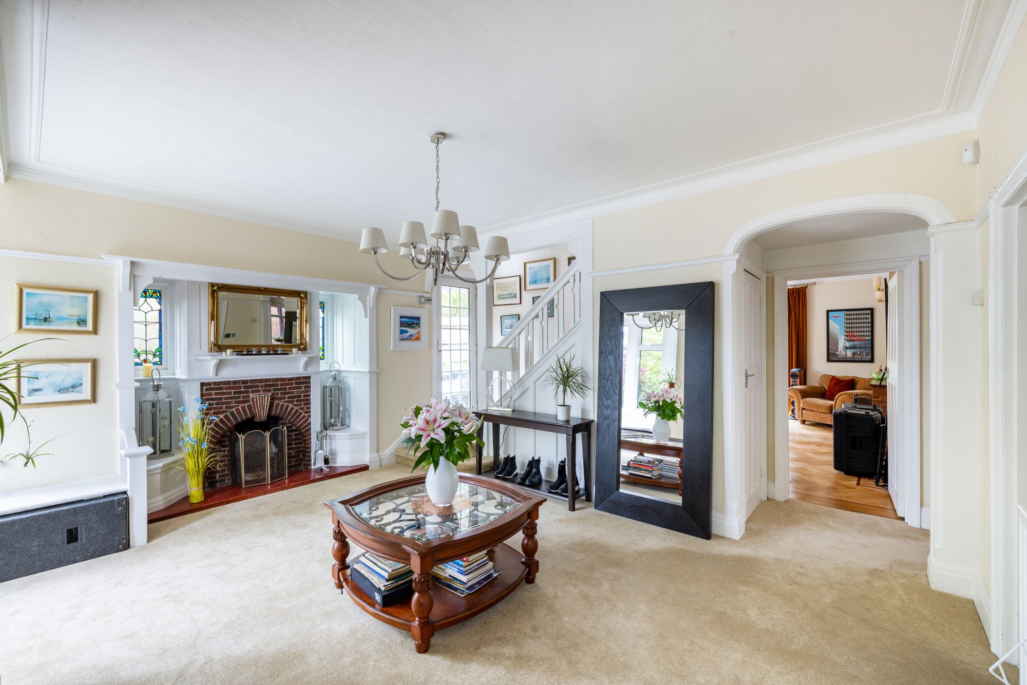 5 bedroom detached house for sale 0