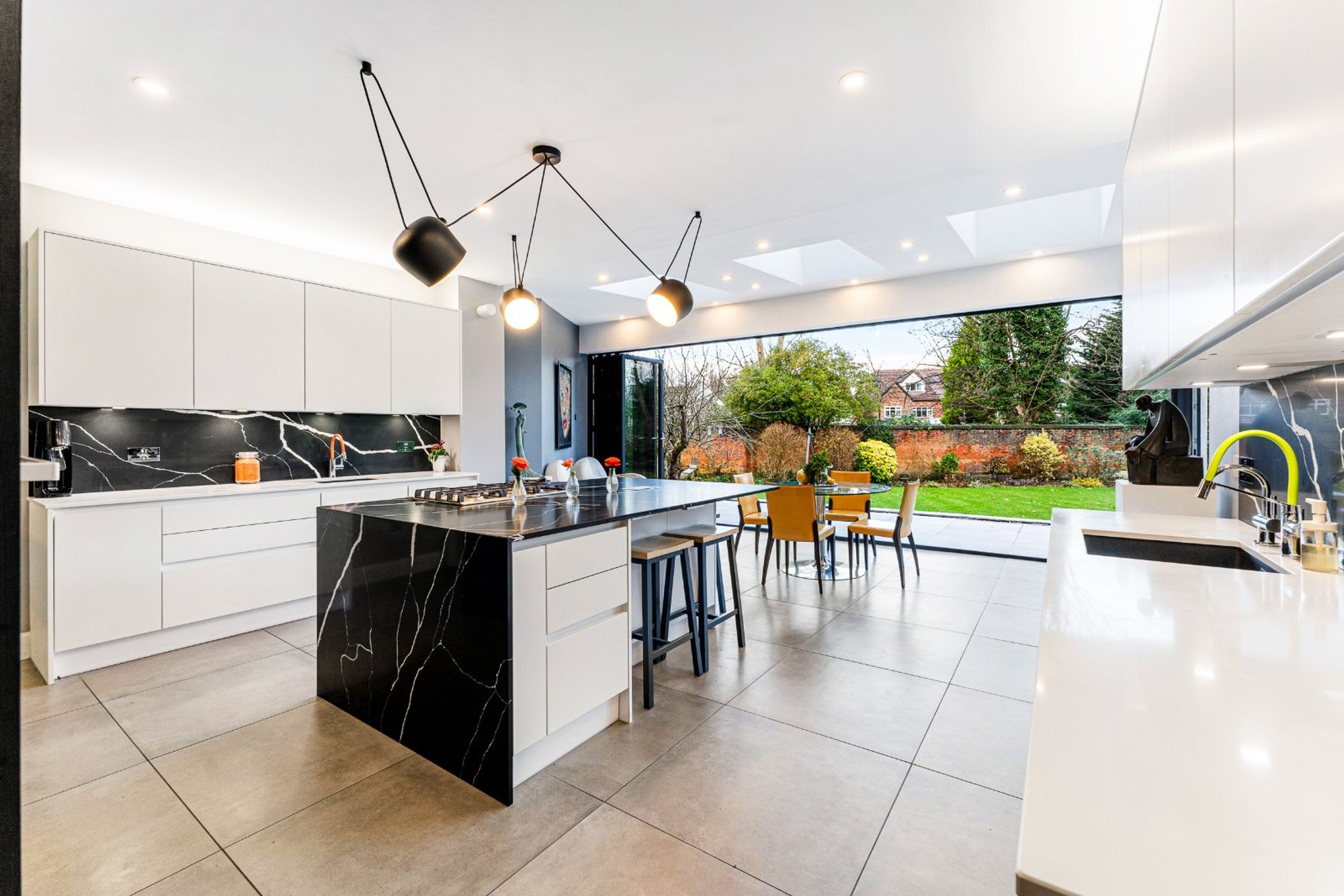 4 Worthington Drive, Salford photo 4