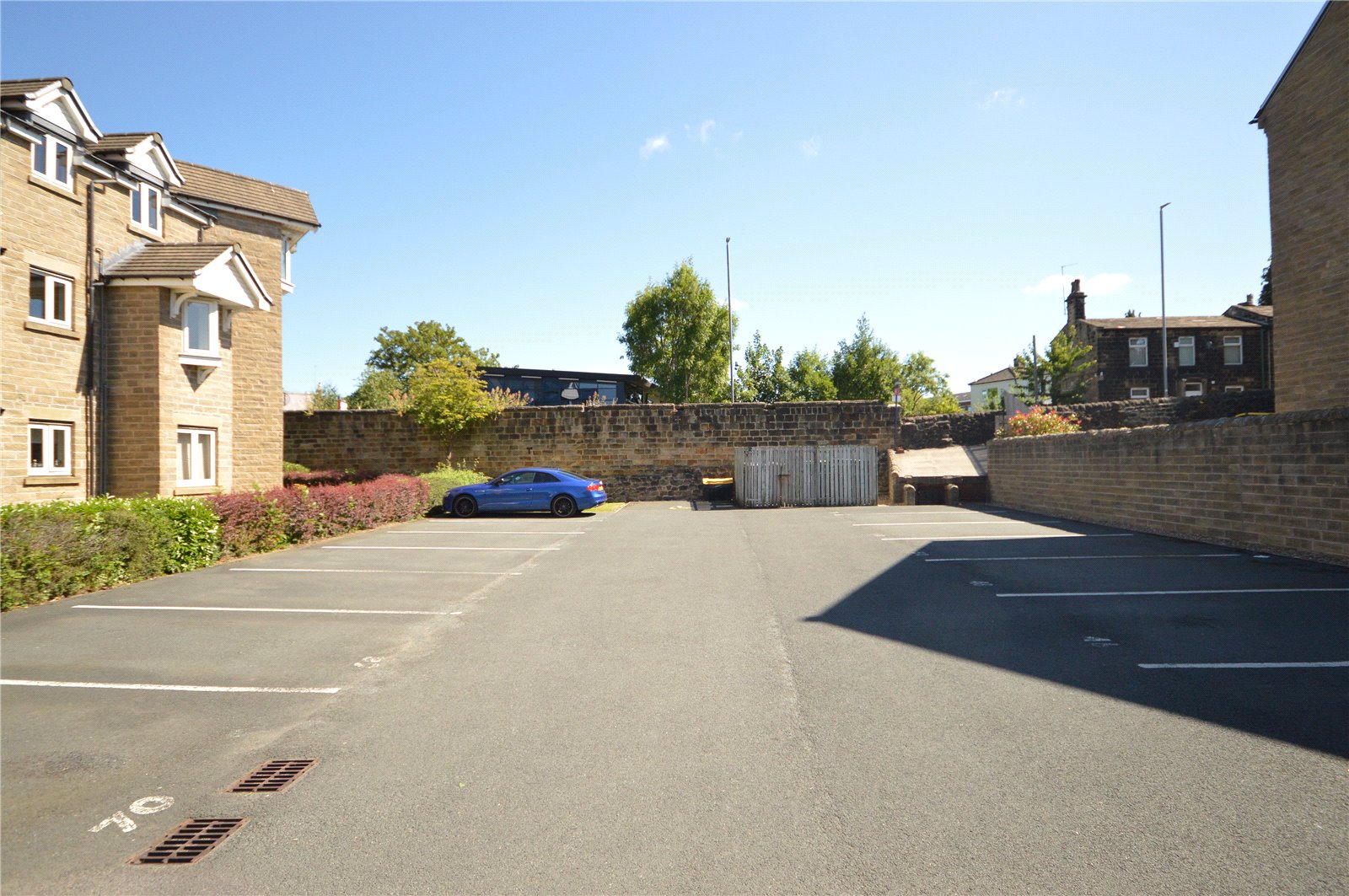 Photos of Pennythorne Drive, Yeadon, Leeds, West Yorkshire LS19