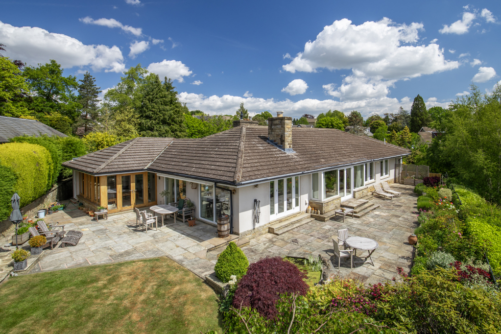 5 bedroom bungalow for sale in Ilkley