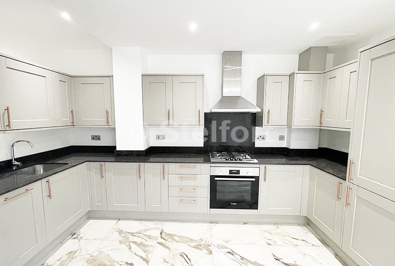 5 bedroom terraced house for sale 0