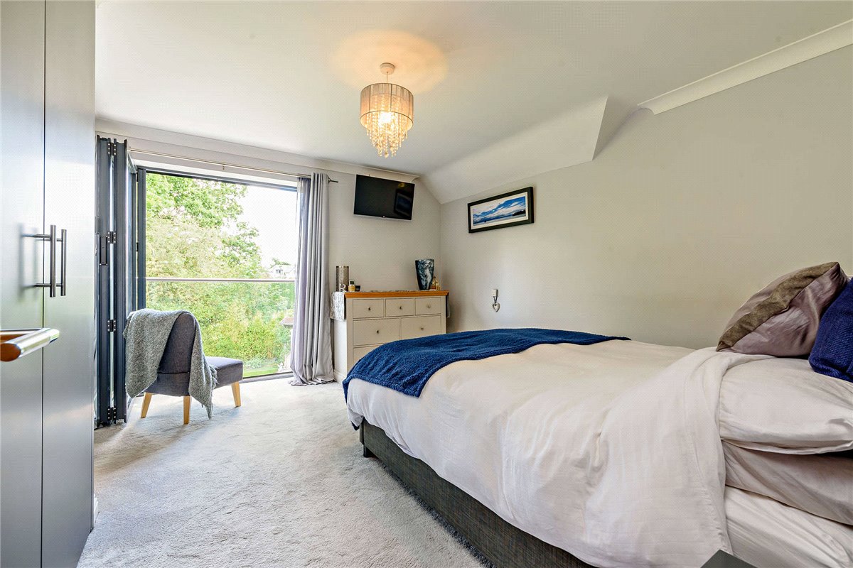 Photos of Gore End Road, Ball Hill, Newbury, Hampshire RG20 61900699