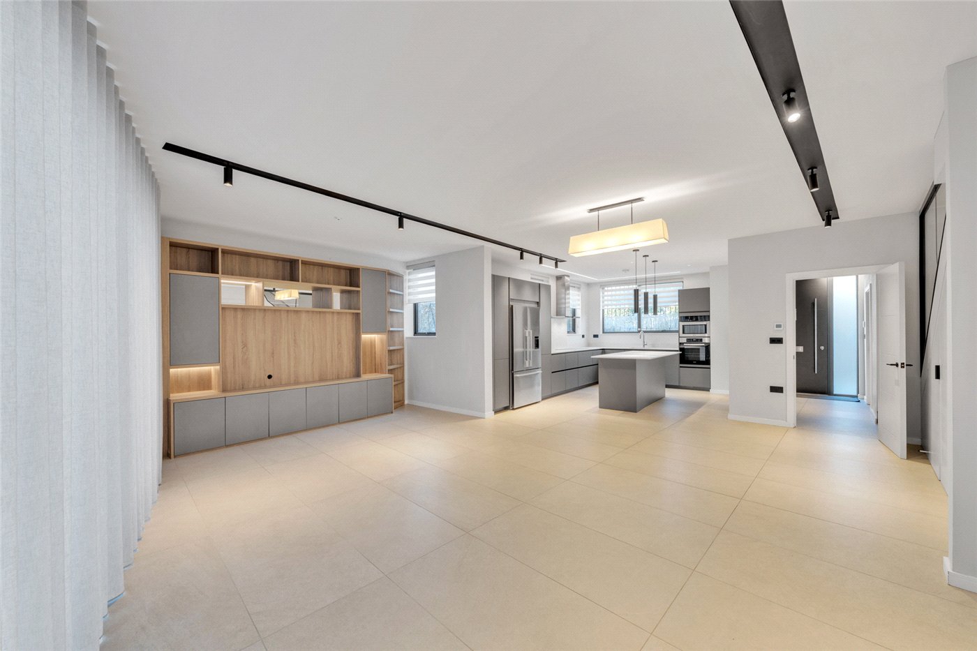 5 bedroom semi-detached house for sale 0