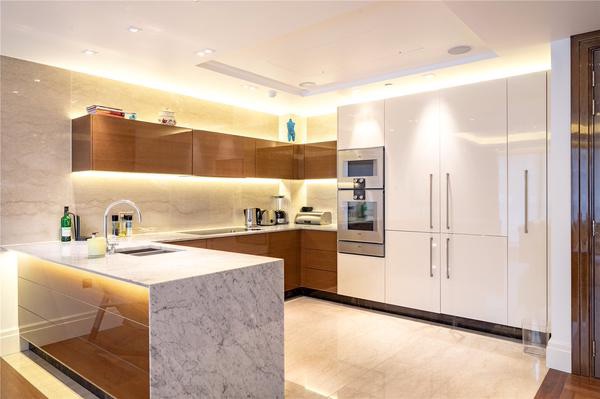 Best Coastal Towns to Buy Property in the UK