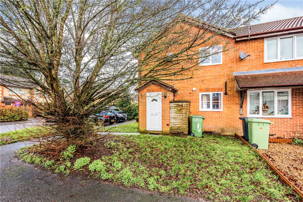 Free property report 42 Mornington Road, Whitehill, Bordon, GU35 9EW