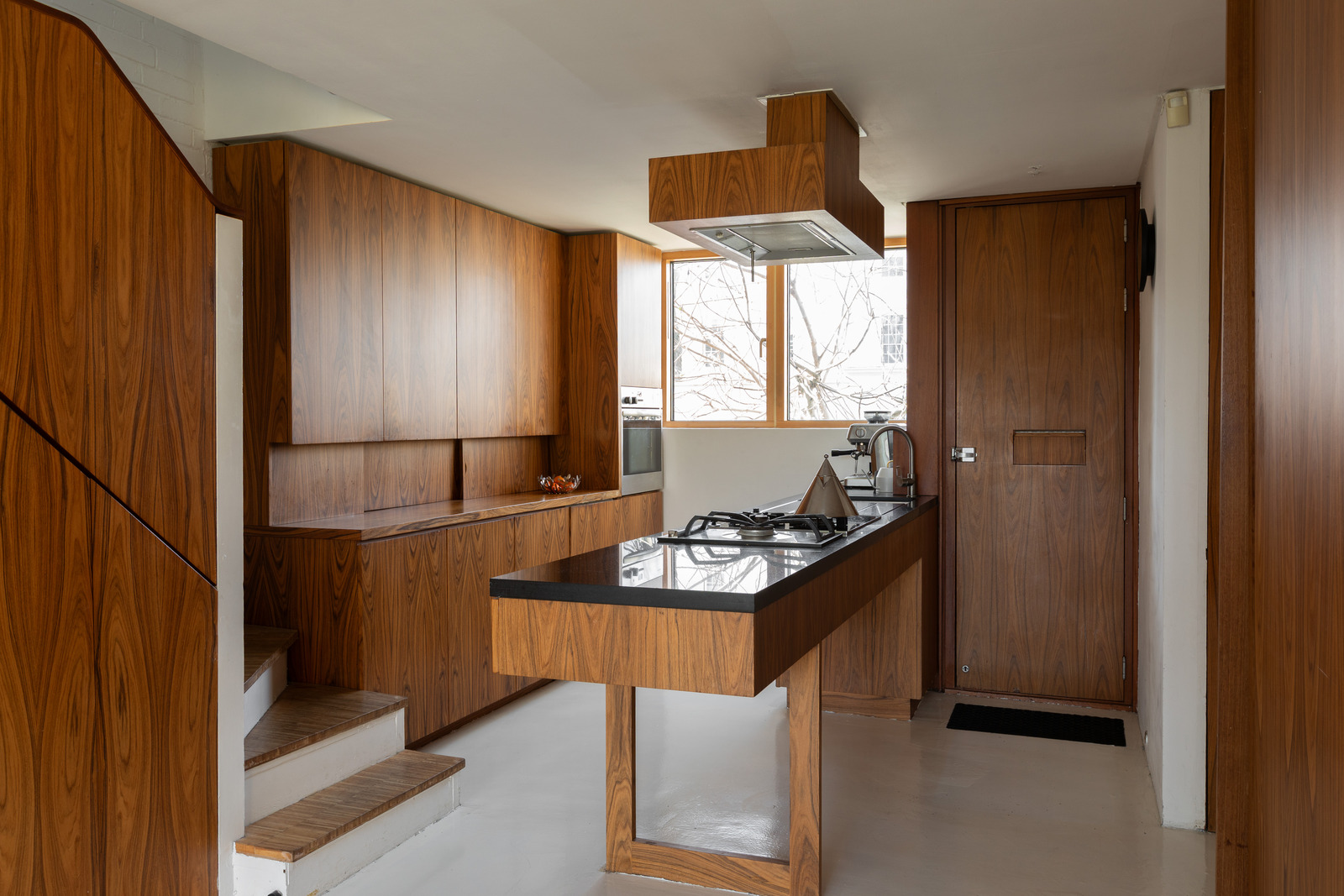 4 bedroom end terrace house for sale 0