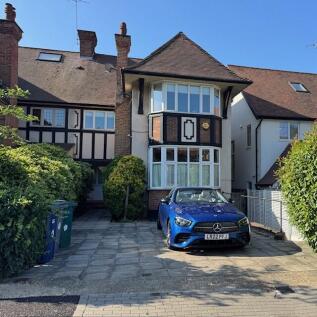 5 bedroom semi-detached house for sale
