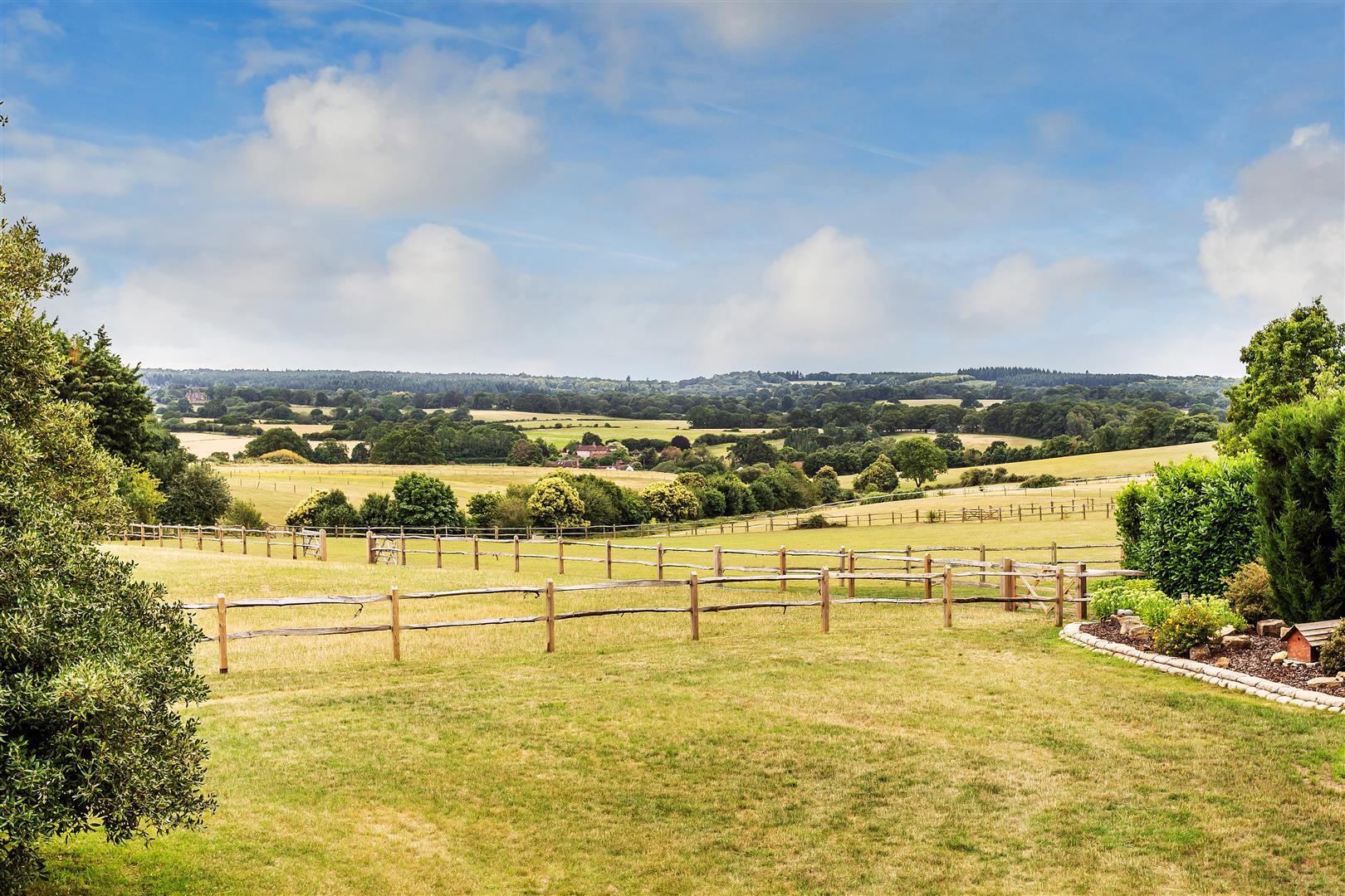 4 bedroom detached house for sale 0