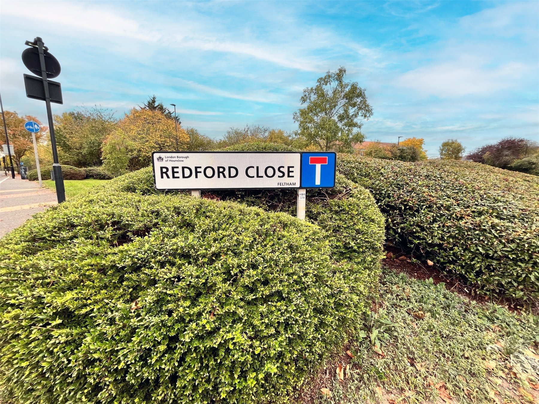 5 bedroom semi-detached house for sale in London