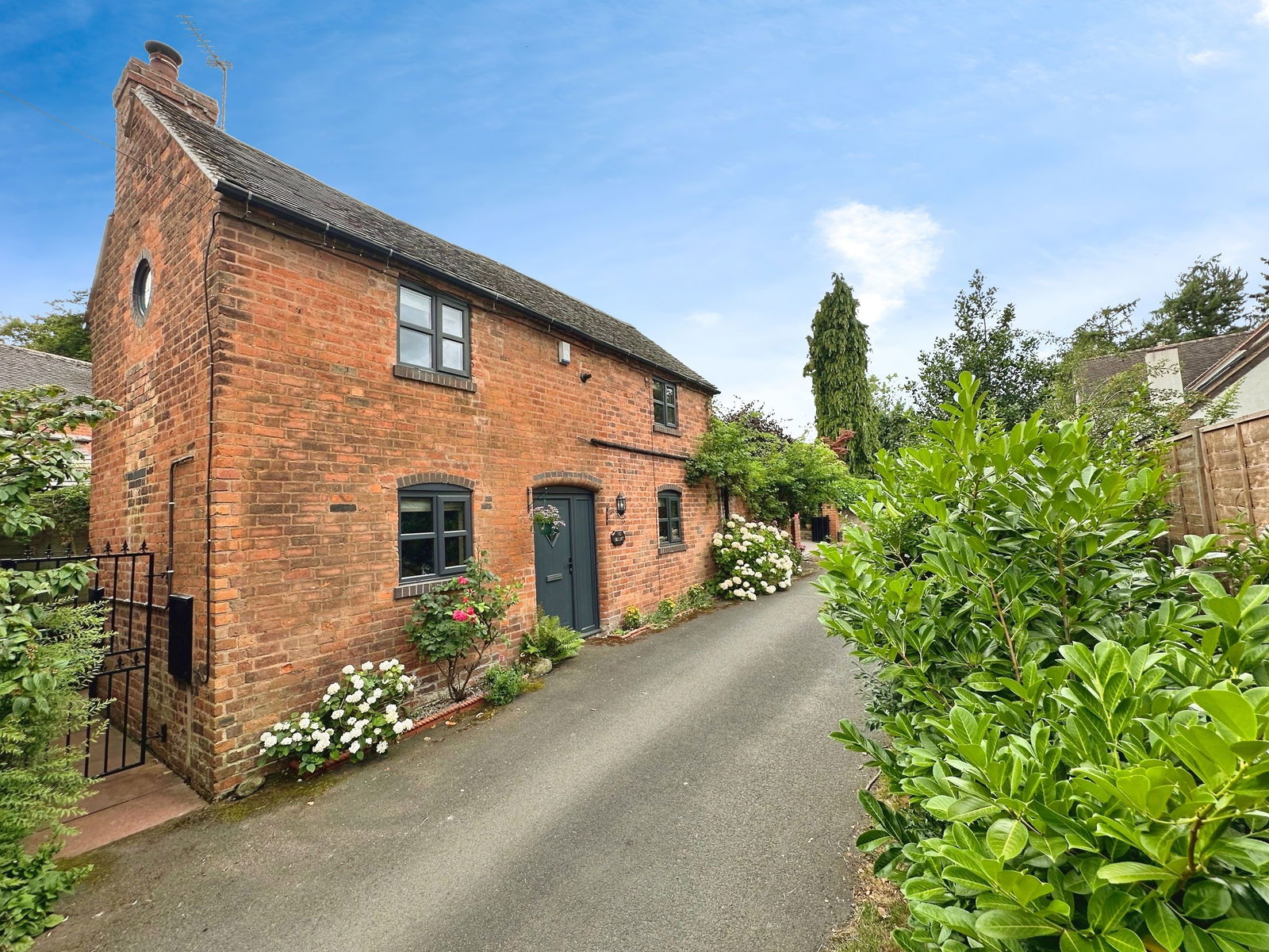 2-bed house on The Hayloft, 2, Wolverhampton, £395,000