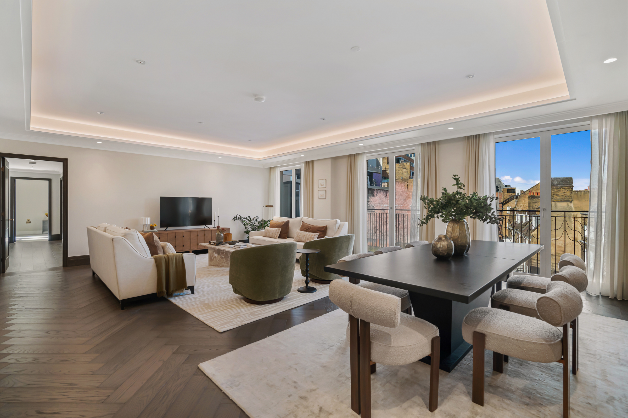 3 bedroom flat for sale 0