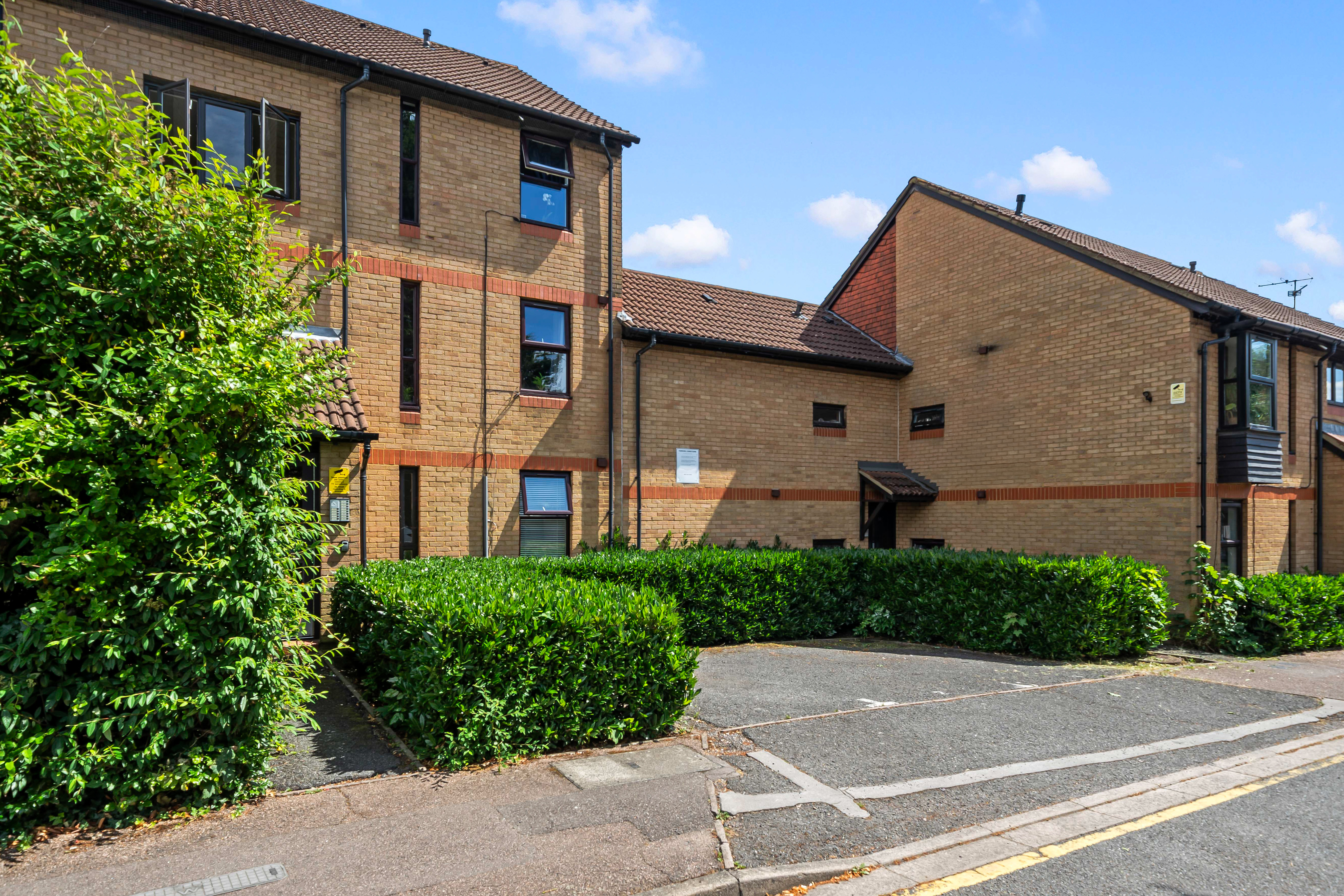 55, Shinners Close, London photo 5
