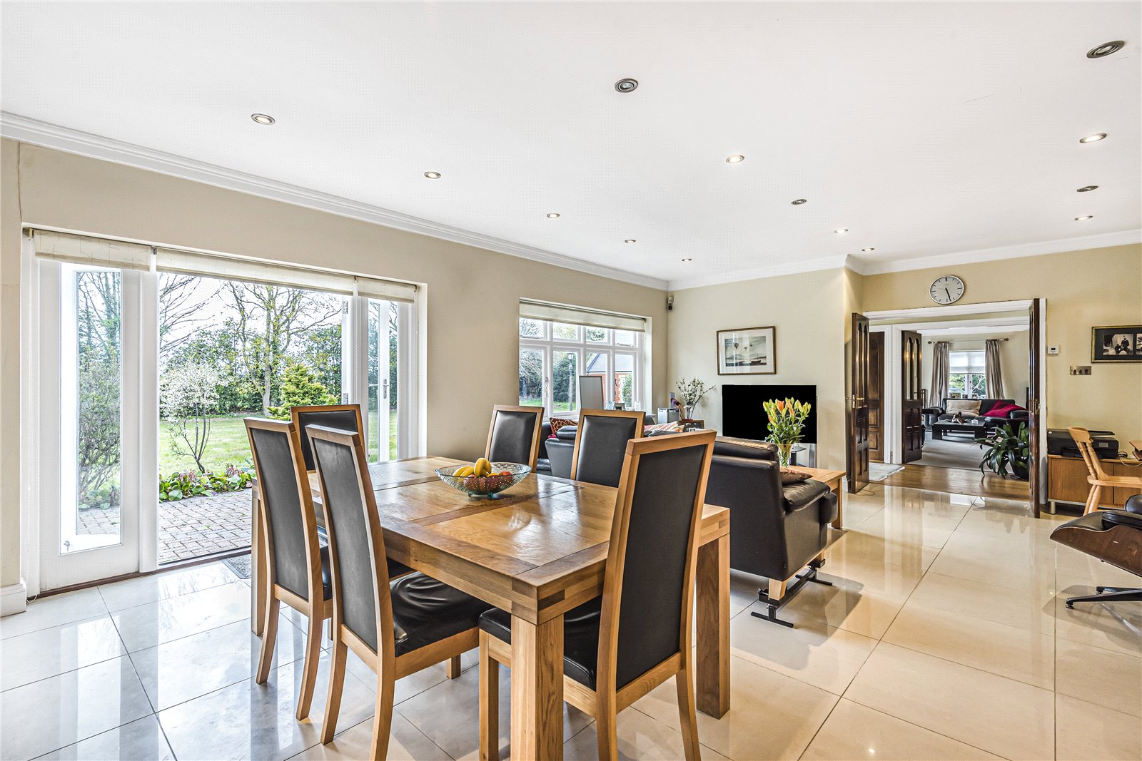 5 bedroom detached house for sale 0