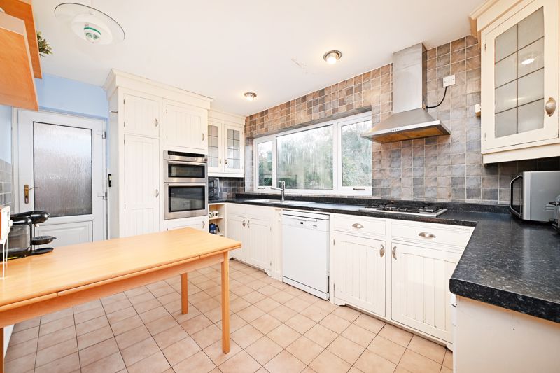 181, Ringinglow Road, Sheffield photo 4