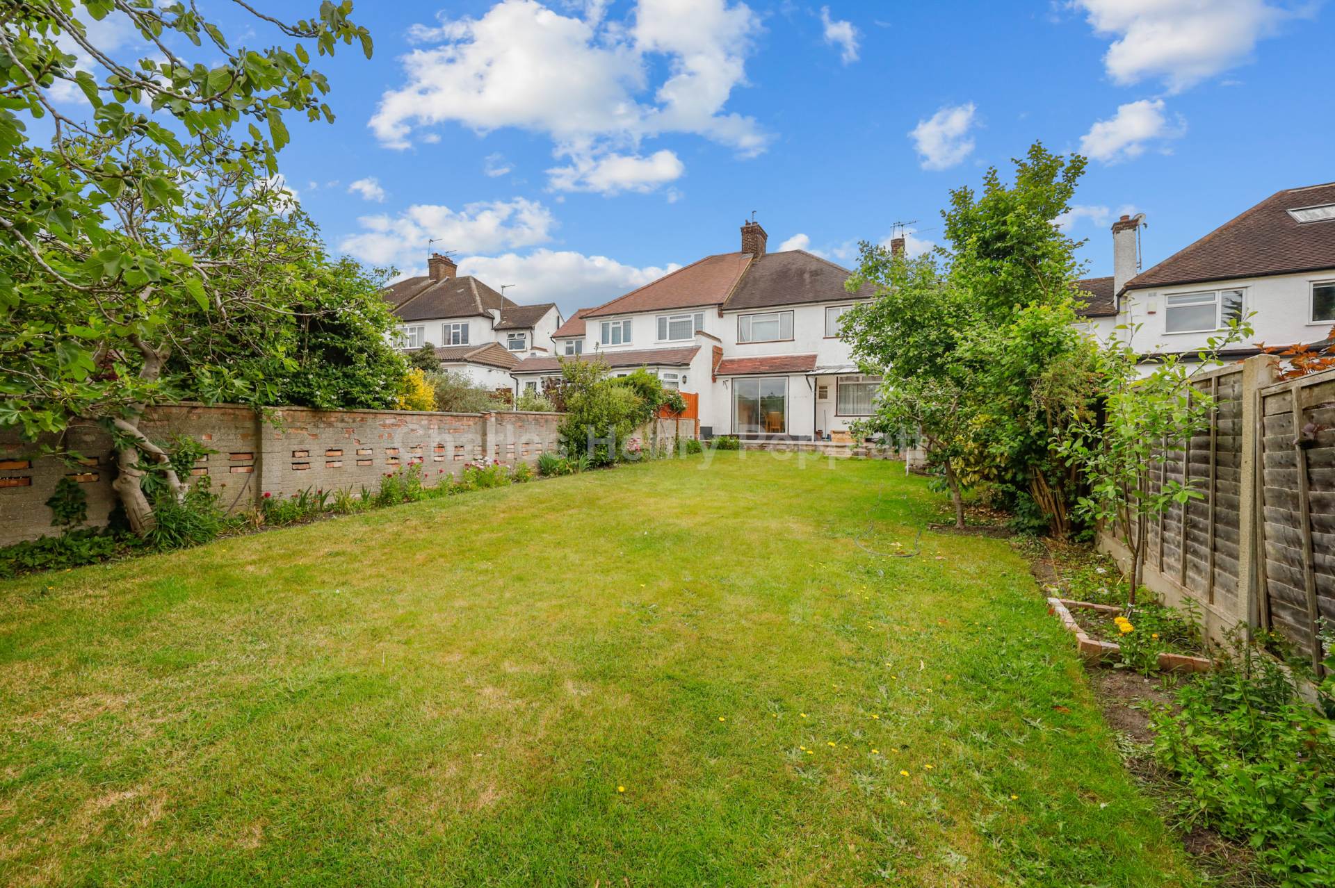 4 bedroom semi-detached house for sale 0