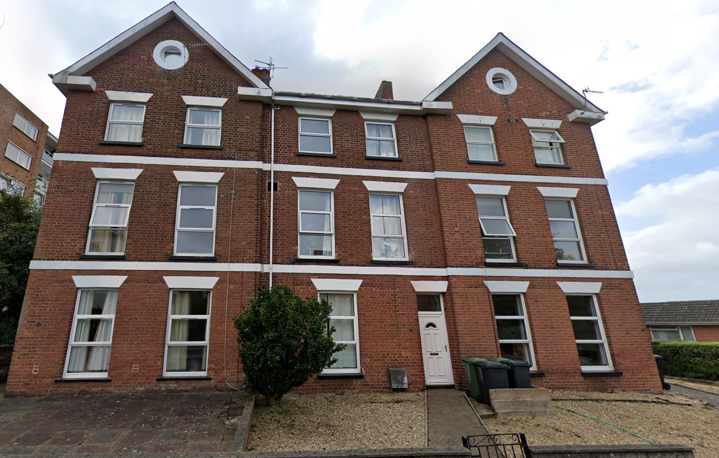 22 bedroom detached house for sale 0