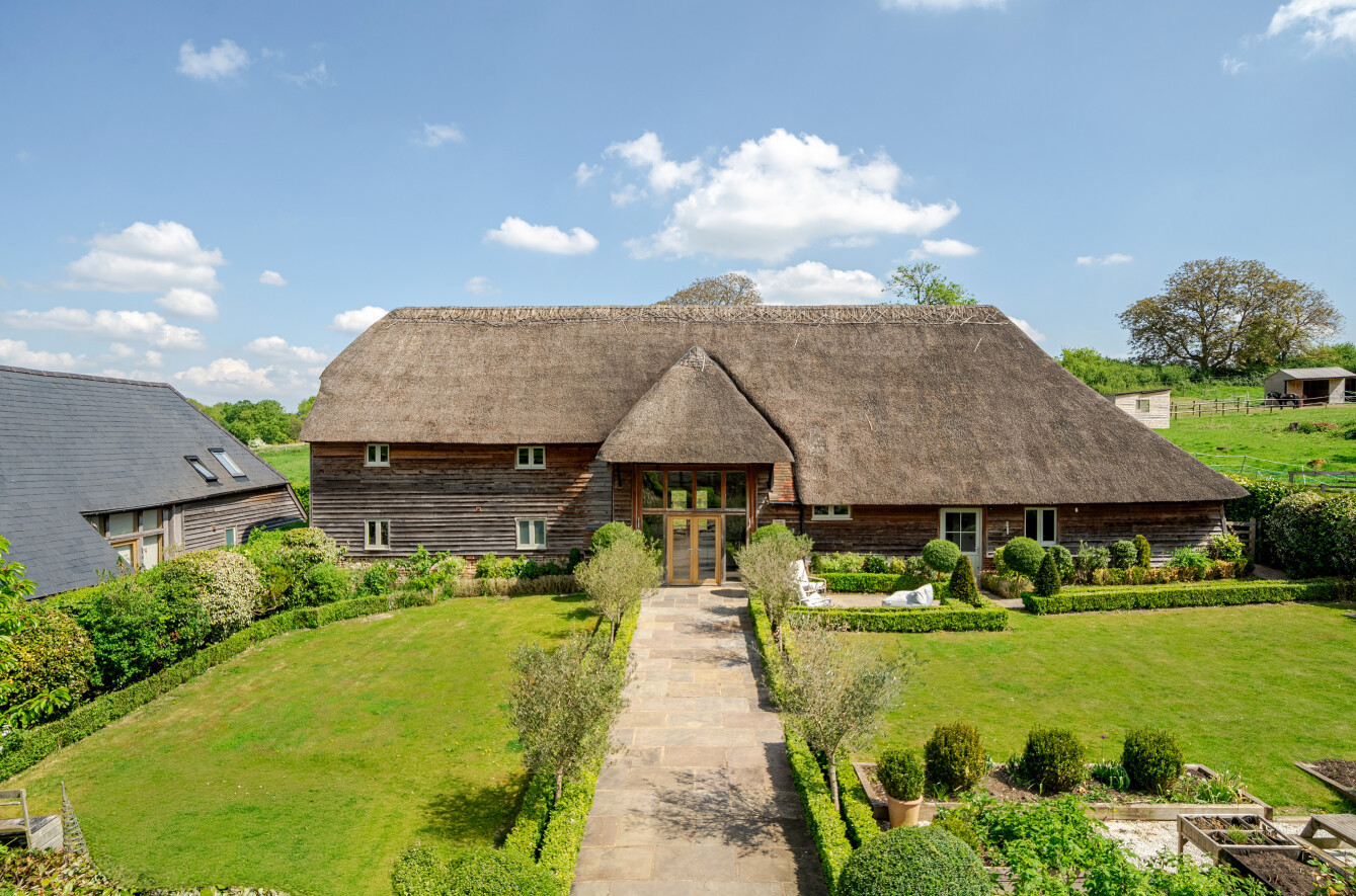 4 bedroom detached house for sale 0