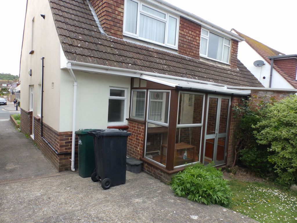 Free property report 91 Graham Avenue, Portslade, BN41 2WN Chimnie