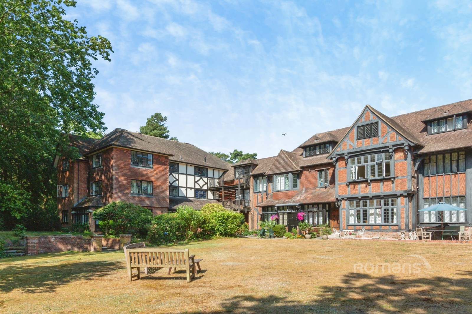 Flat E, Tudor Hall, Camberley photo 2