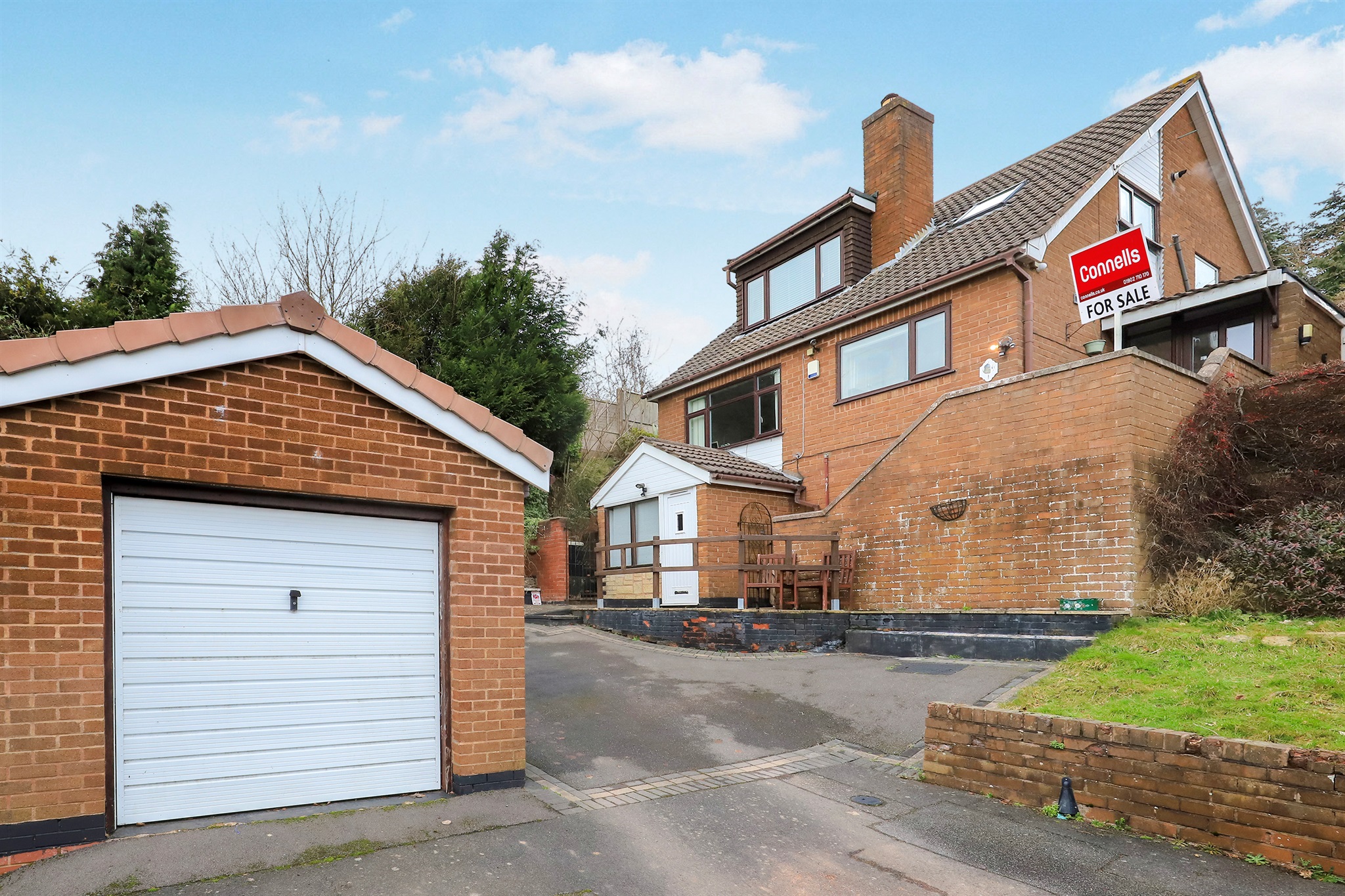 3-bed house on 1, Wheathill Close, Wolverhampton, £350,000