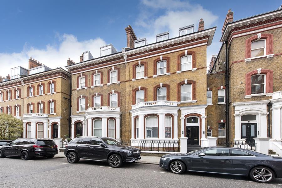 *Flat 5, 5 Roland Gardens, South Kensington, London photo 2