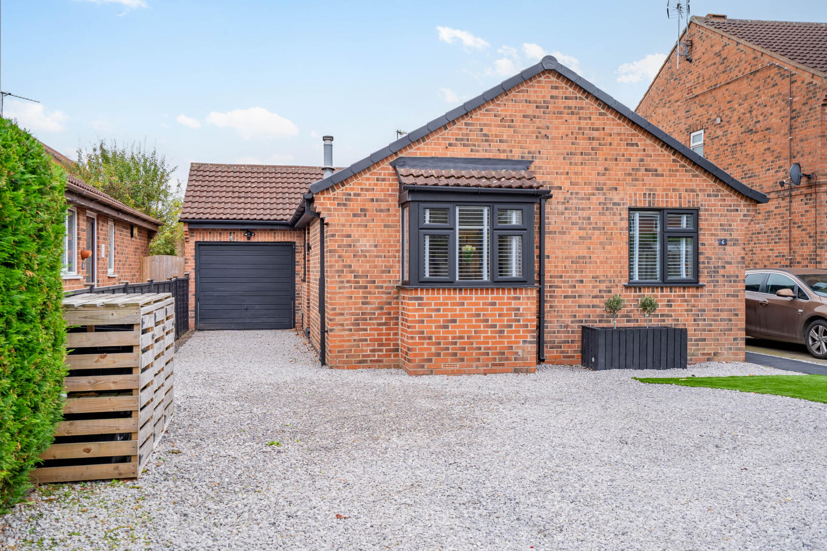3 bed detached bungalow for sale