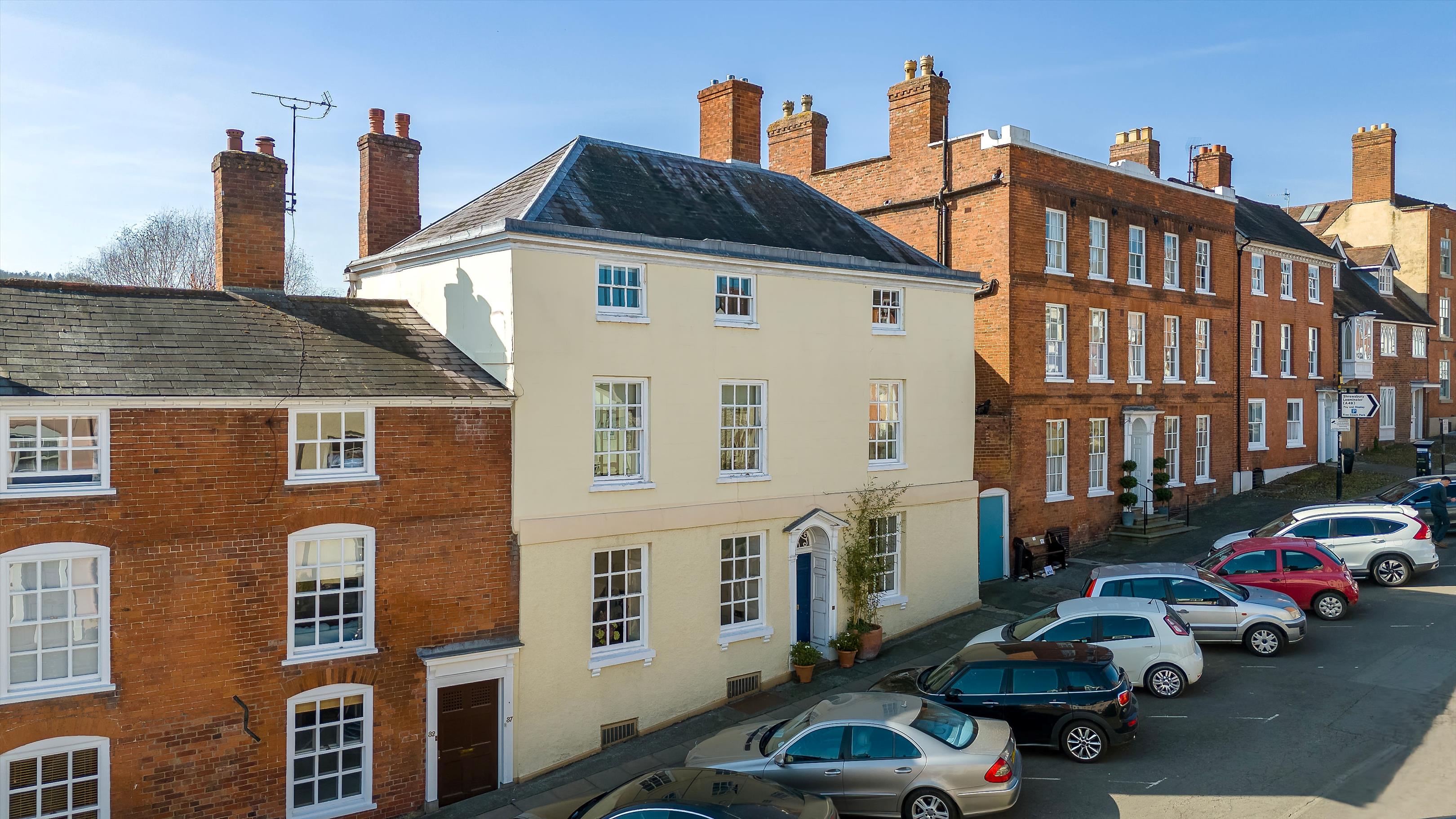 5 bedroom town house for sale 0