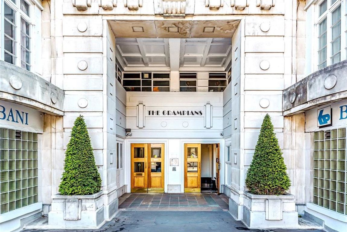 The Grampians, London photo 5