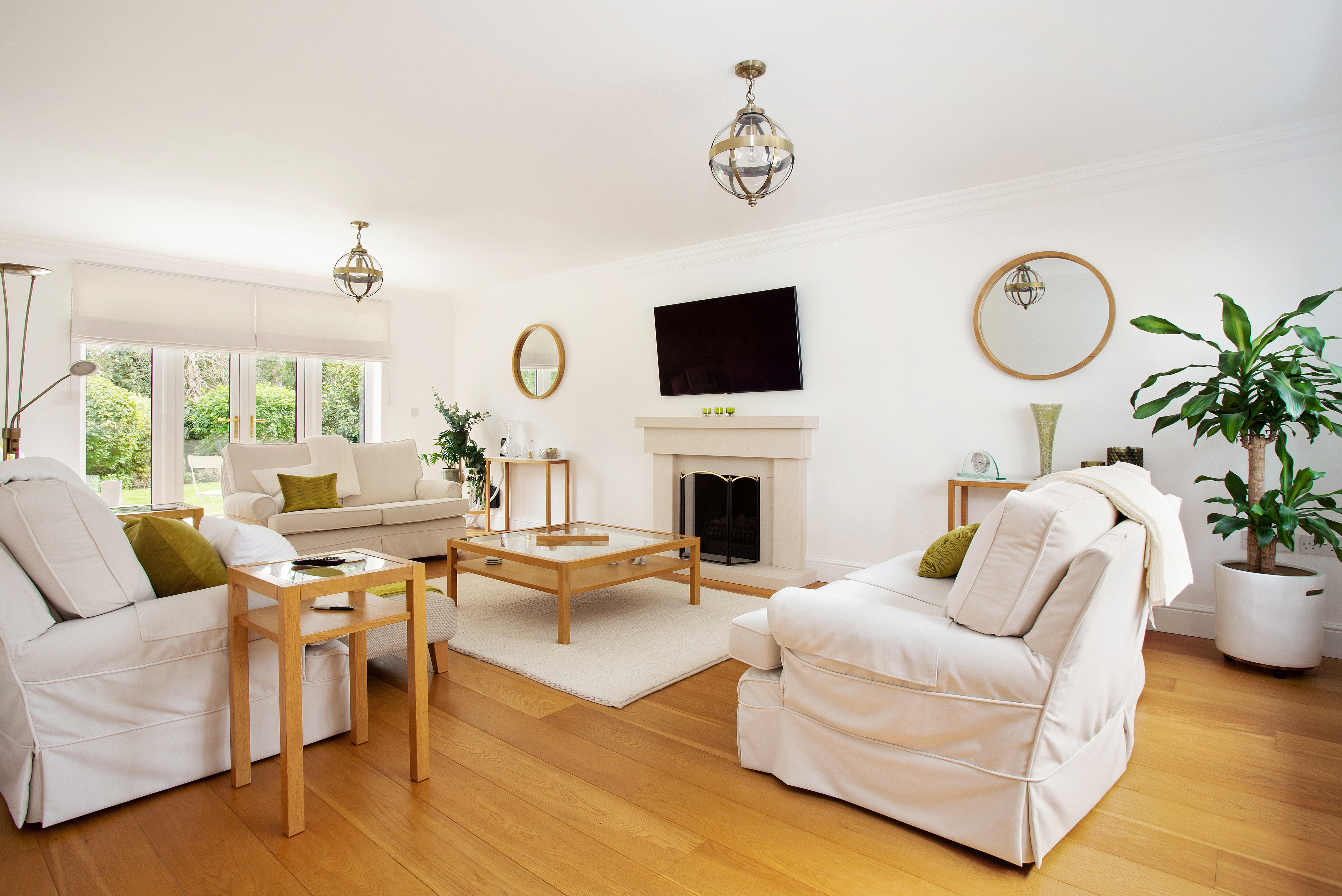 5 bedroom detached house for sale 0