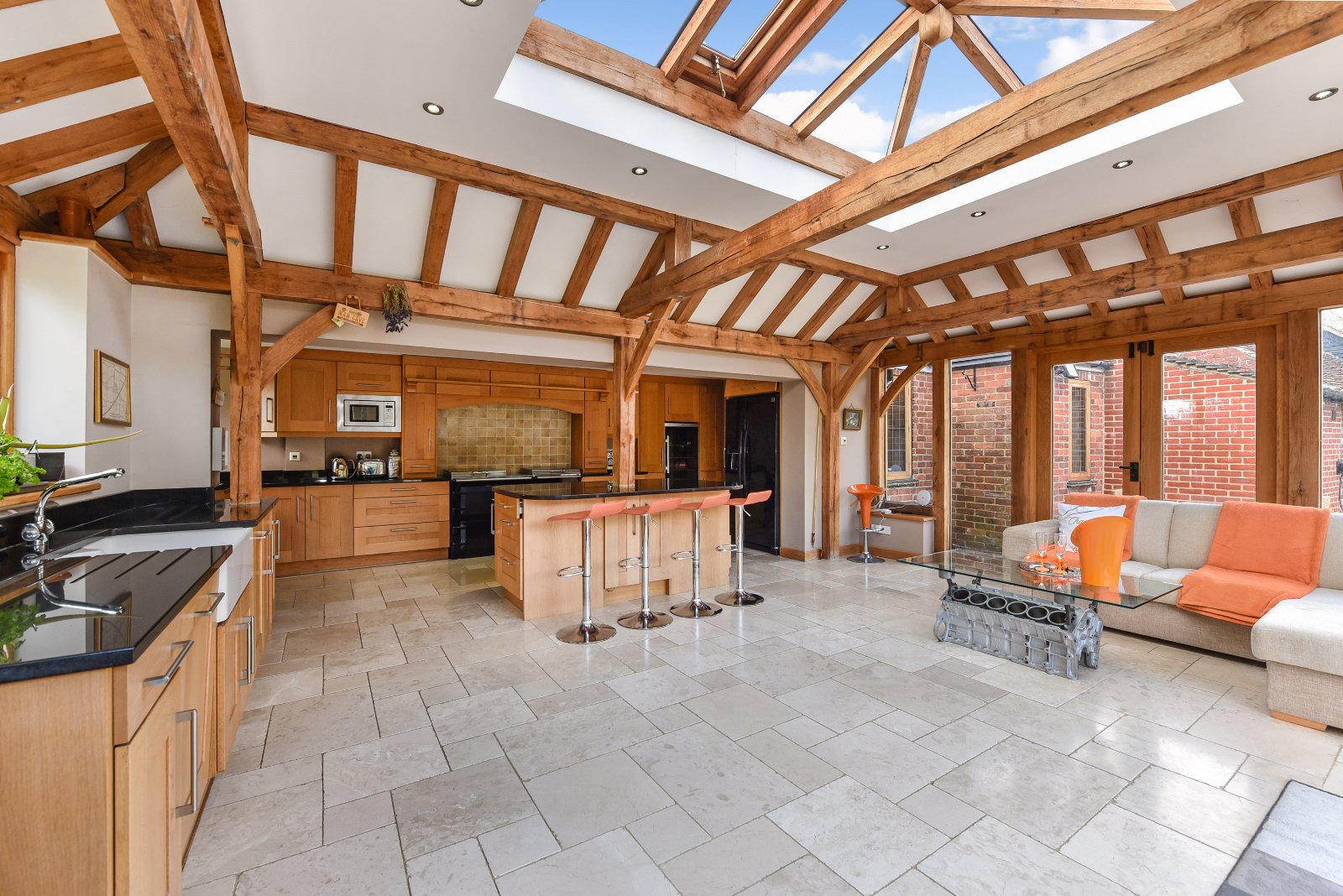 4 bedroom detached house for sale 0