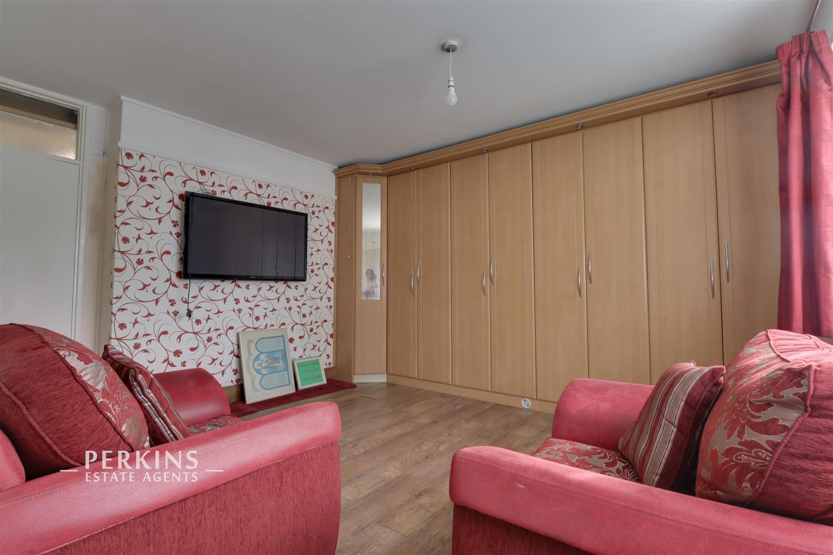 149, Hillary Road, Southall photo 5