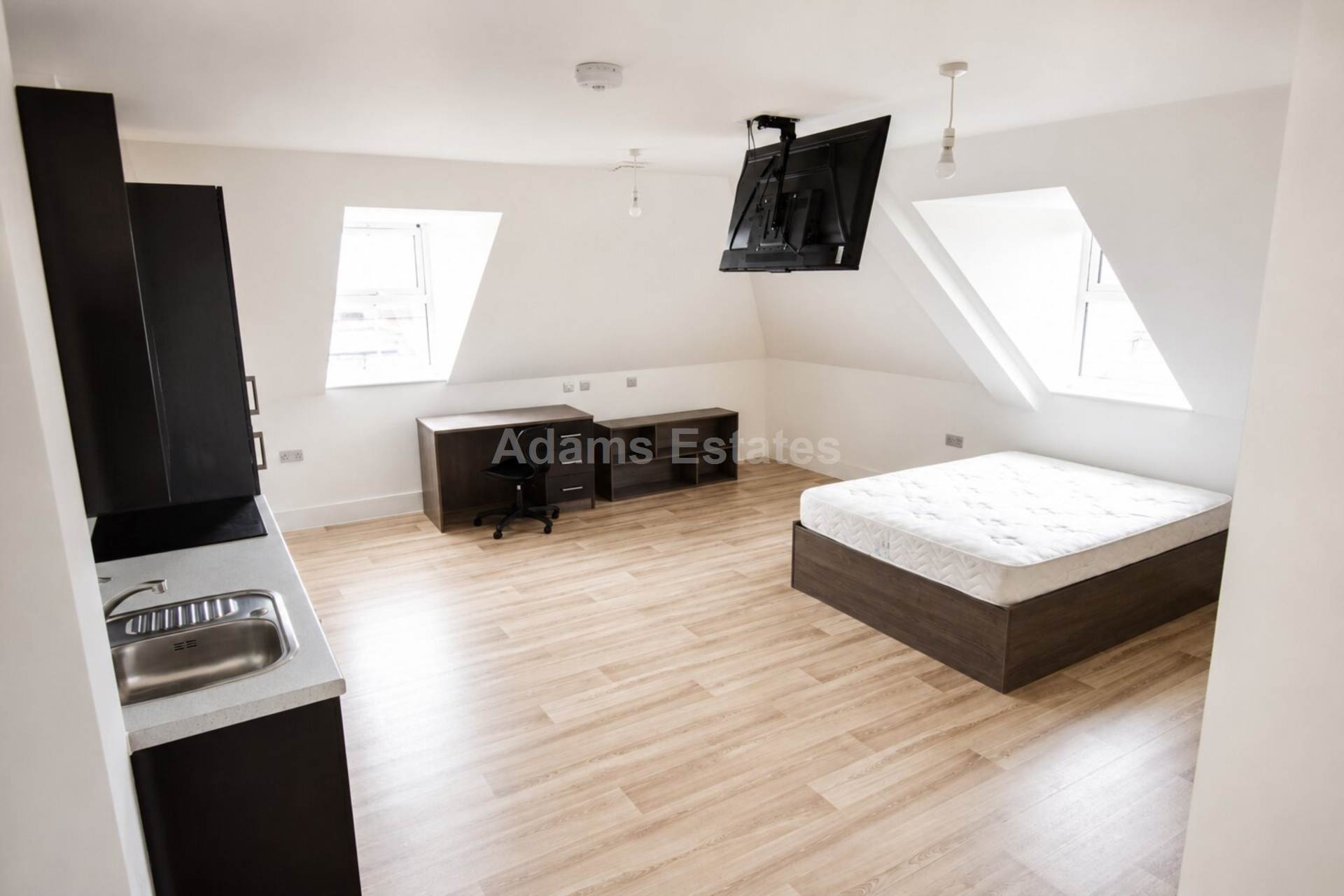 1-bed flat on Flat 20, 3 Charndon Close, Charndon Close, Reading, £1,365/mo