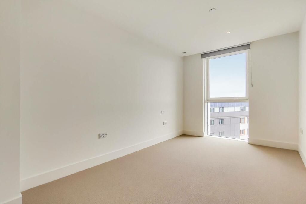 12 Edwards Lane, London photo 3