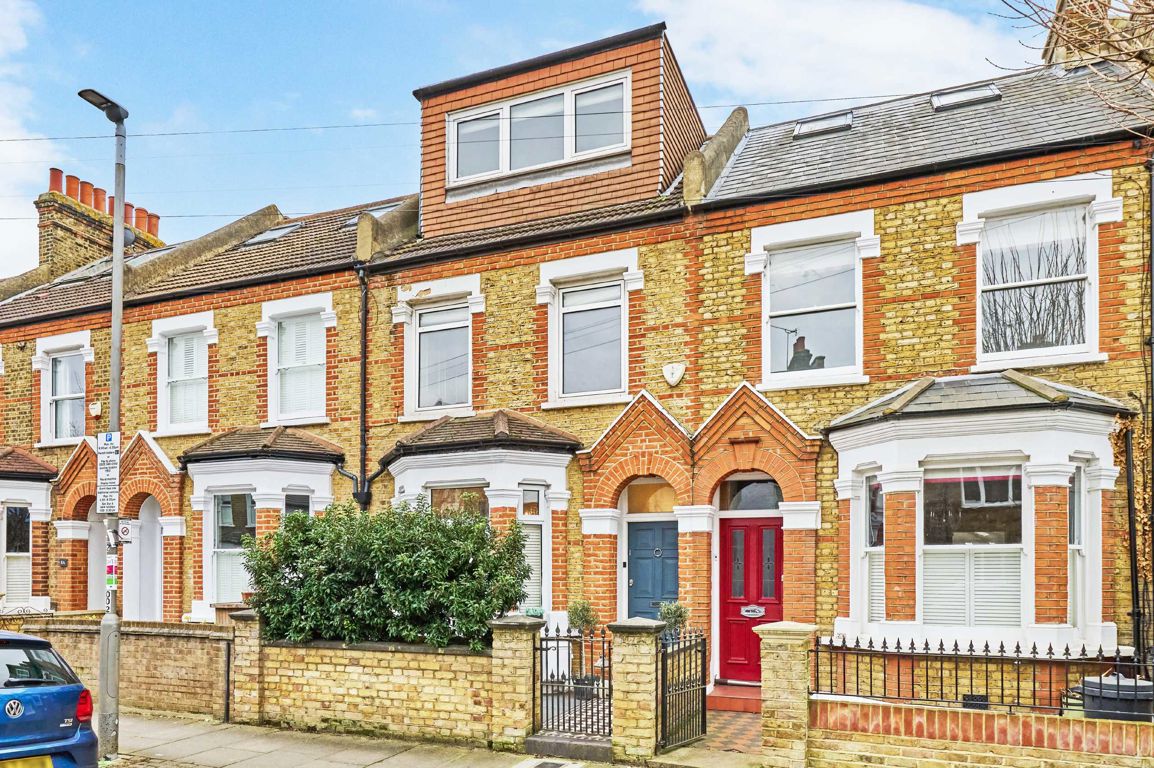 5 bedroom terraced new house for sale