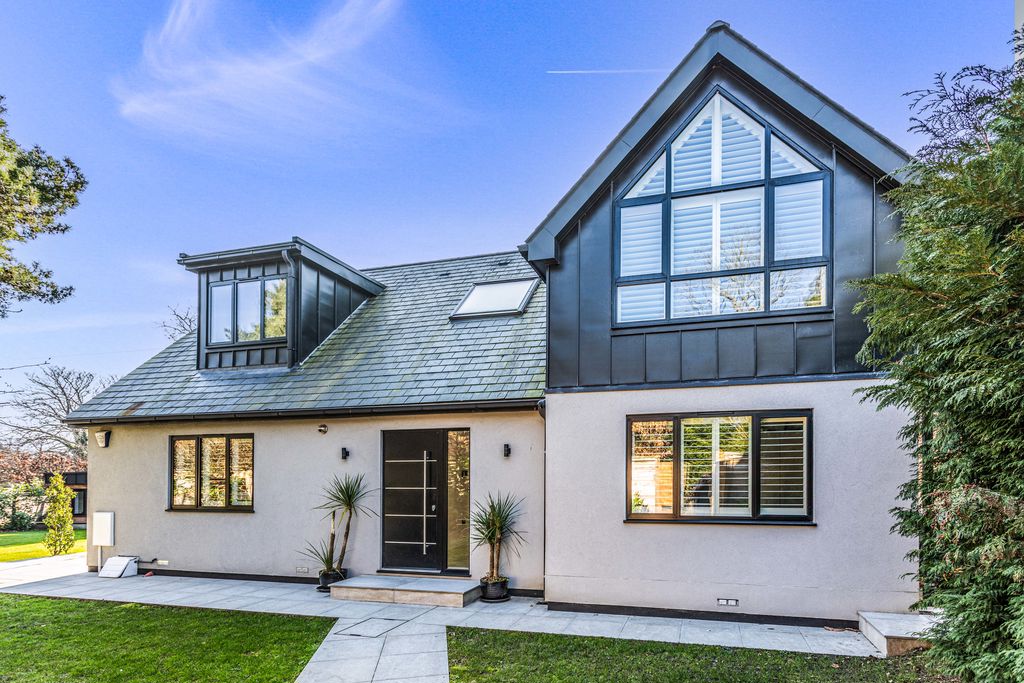 3 bedroom farmhouse for sale in Northwich