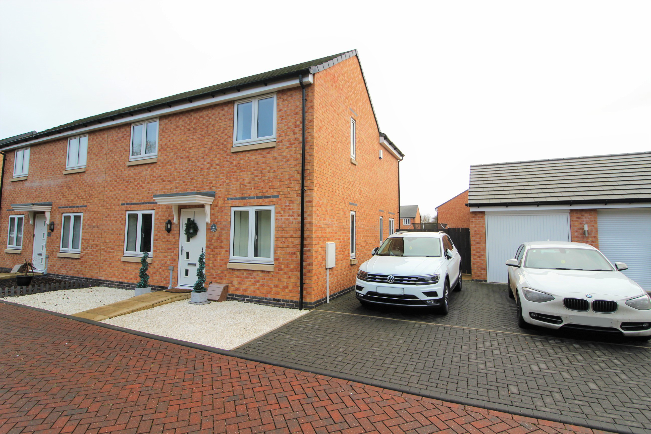4, Catherine Close, Gainsborough photo 3