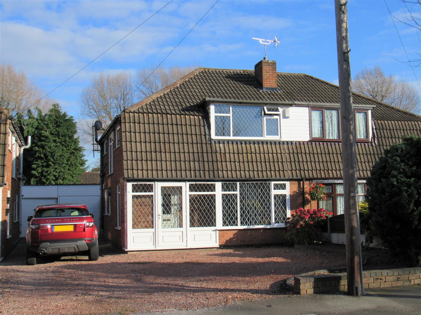 3 bedroom semidetached house in Solihull